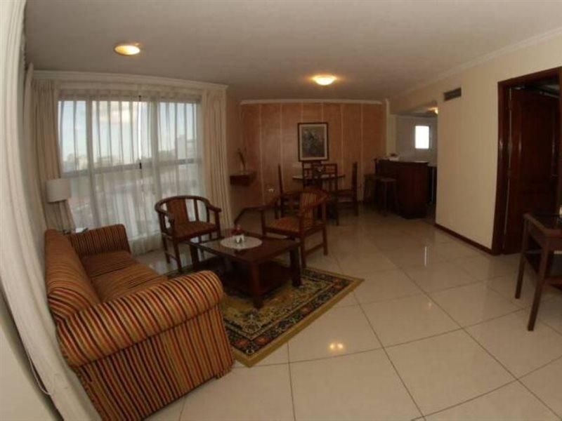 סנטה קרוז דה לה סיירה House Inn Apart Hotel מראה חיצוני תמונה