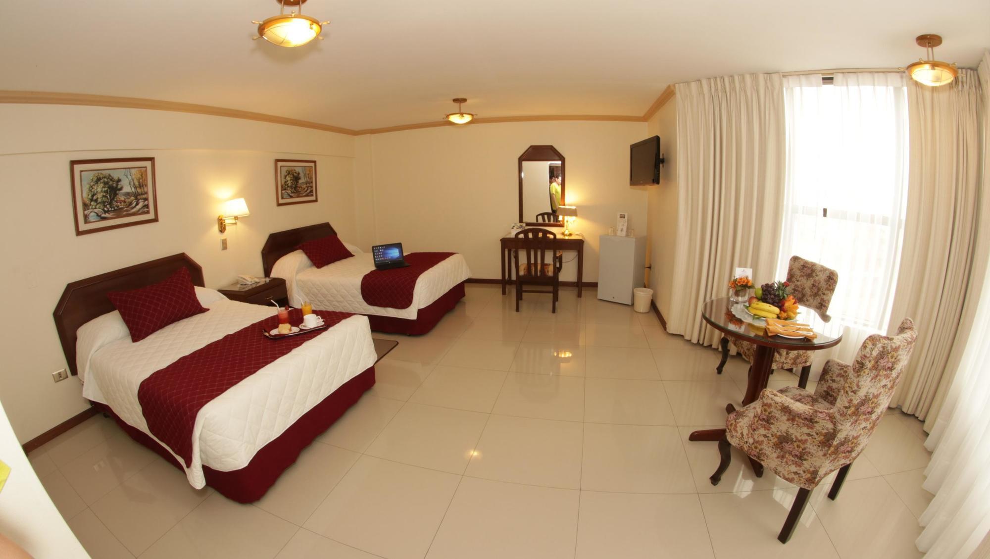סנטה קרוז דה לה סיירה House Inn Apart Hotel מראה חיצוני תמונה